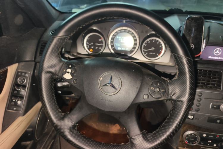 Used Mercedes-Benz C-Class 2010 C 200 CGI Fashion Model Steering Wheel