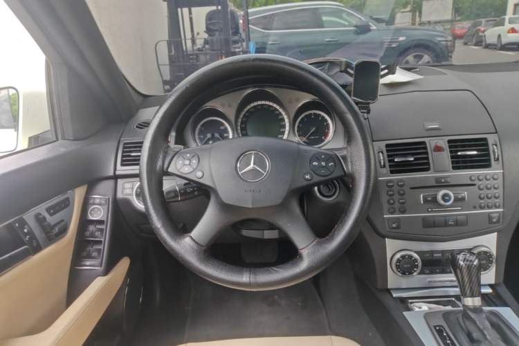 Used Mercedes-Benz C-Class 2010 C 300 Estate Steering Wheel