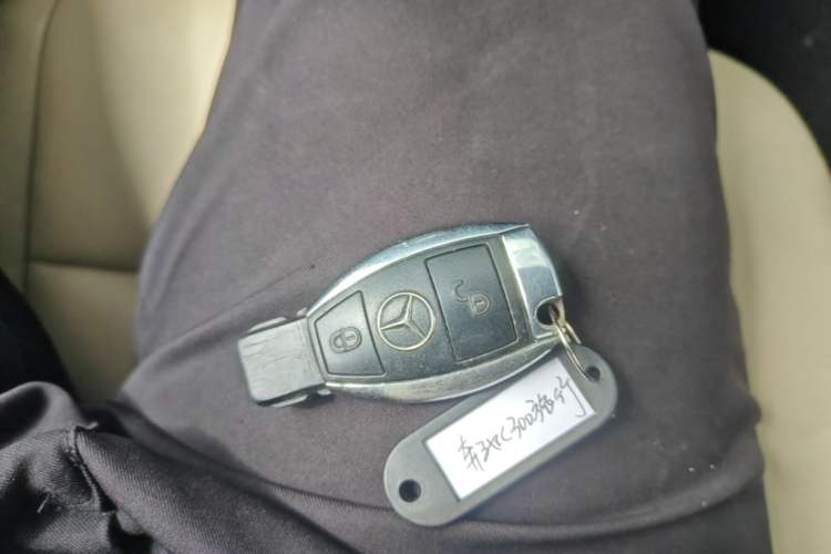 Used Mercedes-Benz C-Class 2010 C 300 Estate Vehicle Key