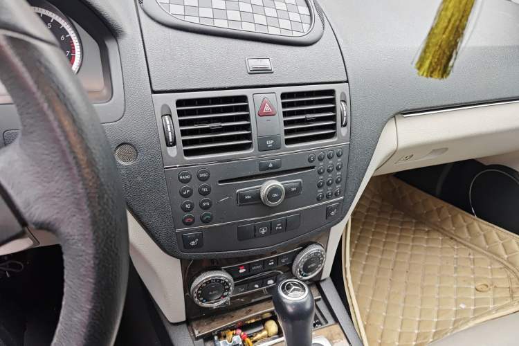 Used Mercedes-Benz C-Class 2010 C 260 Fashion Model Audio And AC Panel