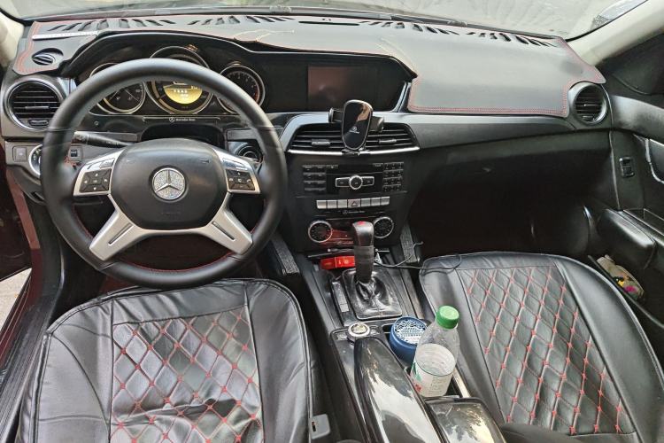 Used Mercedes-Benz C-Class 2010 C 180K Classic model Center Console