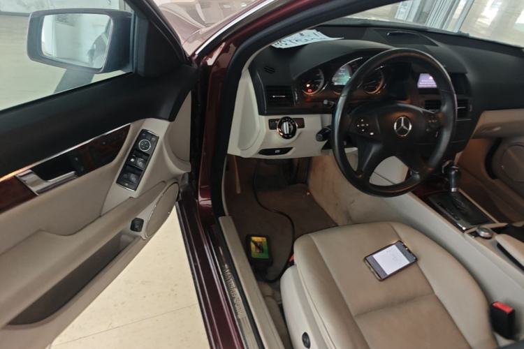 Used Mercedes-Benz C-Class 2010 C 200 CGI Elegance Model Driver Seat