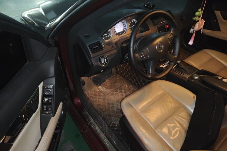 Used Mercedes-Benz C-Class 2010 C 200K Fashion Model Driver Seat