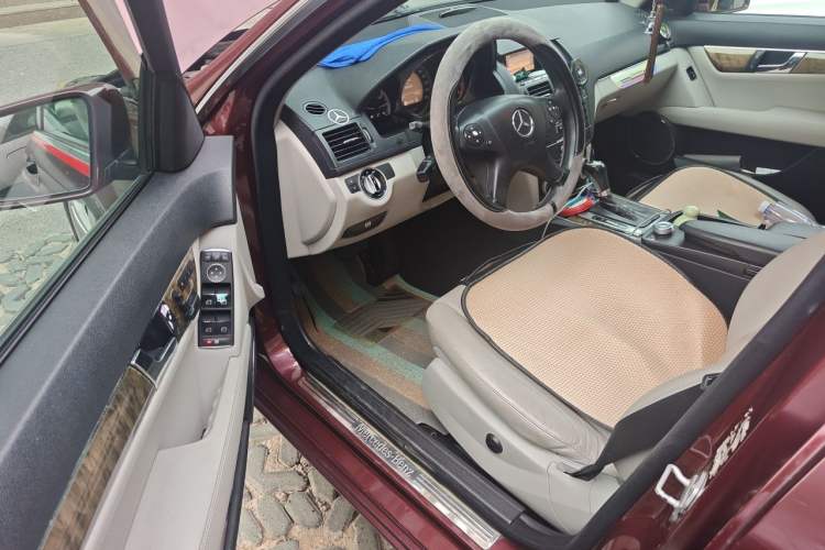 Used Mercedes-Benz C-Class 2010 C 200 CGI Fashion Model Driver Seat