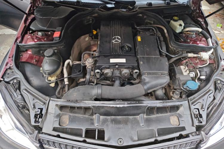 Used Mercedes-Benz C-Class 2010 C 180K Classic model Engine Bay