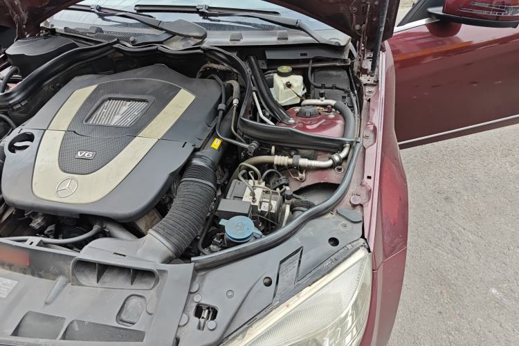 Used Mercedes-Benz C-Class 2010 C 260 Fashion Model Engine Bay Left