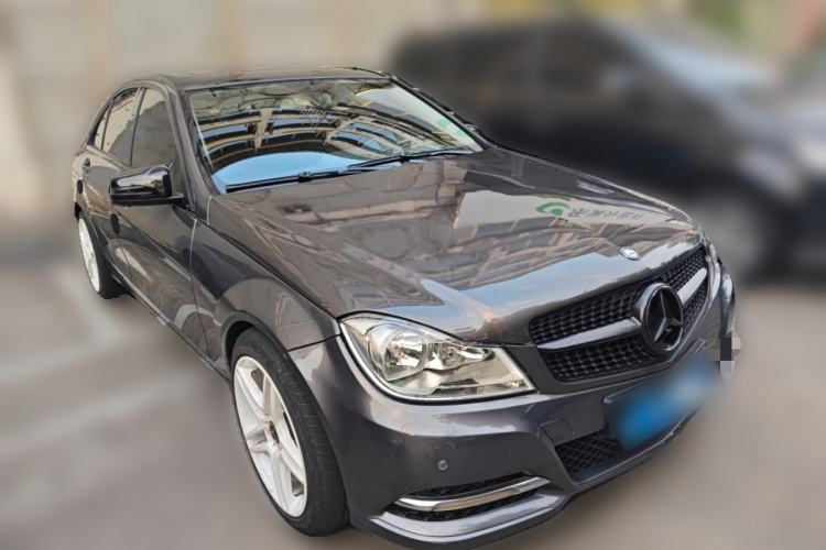 Used Mercedes-Benz C-Class 2010 C 180K Classic model Front Right 45 Deg