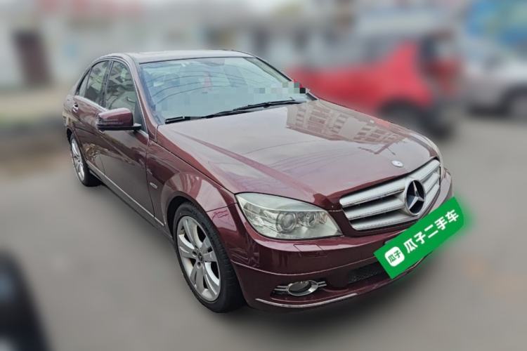 Used Mercedes-Benz C-Class 2010 C 260 Fashion Model Front Right 45 Deg
