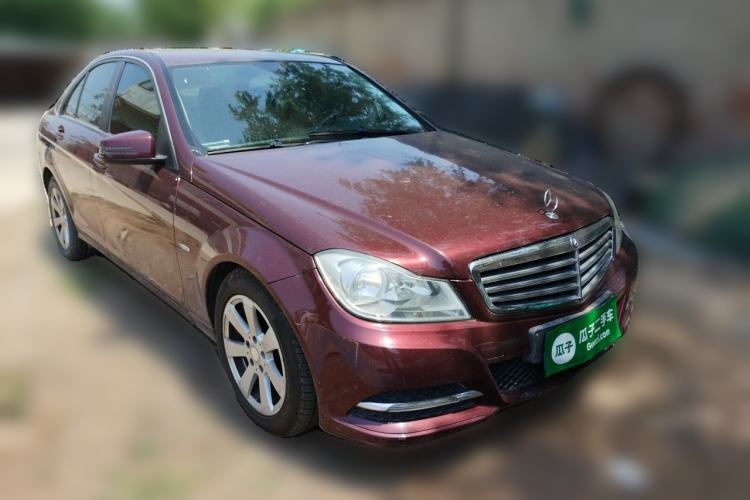 Used Mercedes-Benz C-Class 2010 C 180K Classic model Front Right 45 Deg