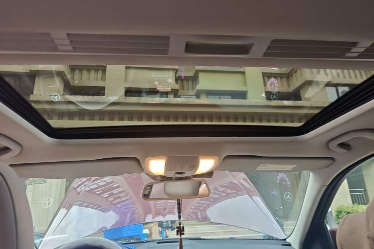 Used Mercedes-Benz C-Class 2010 C 200 CGI Fashion Model Headliner