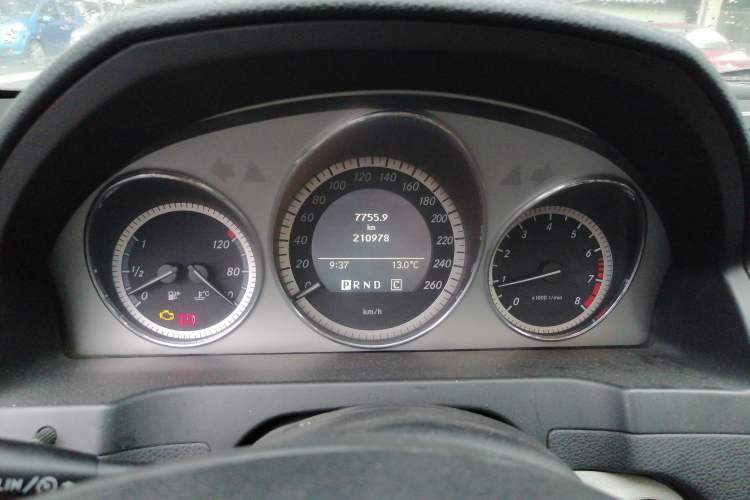 Used Mercedes-Benz C-Class 2010 C 200 CGI Fashion Model Instrument Cluster