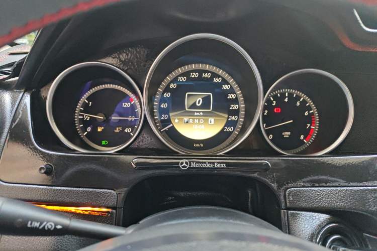 Used Mercedes-Benz C-Class 2010 C 180K Classic model Instrument Cluster