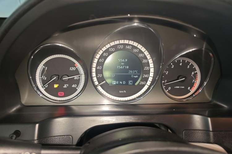 Used Mercedes-Benz C-Class 2010 C 200 CGI Elegance Model Odometer Close Up