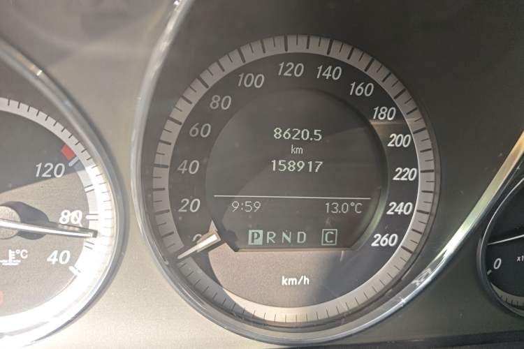 Used Mercedes-Benz C-Class 2010 C 200 CGI Elegance Model Odometer Close Up