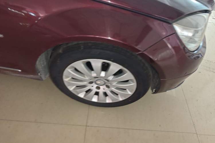 Used Mercedes-Benz C-Class 2010 C 200 CGI Elegance Model Right Front Wheel Hub