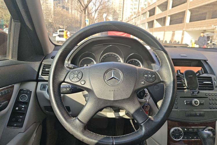 Used Mercedes-Benz C-Class 2010 C 200 CGI Elegance Model Steering Wheel