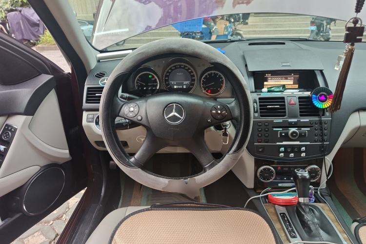 Used Mercedes-Benz C-Class 2010 C 200 CGI Fashion Model Steering Wheel