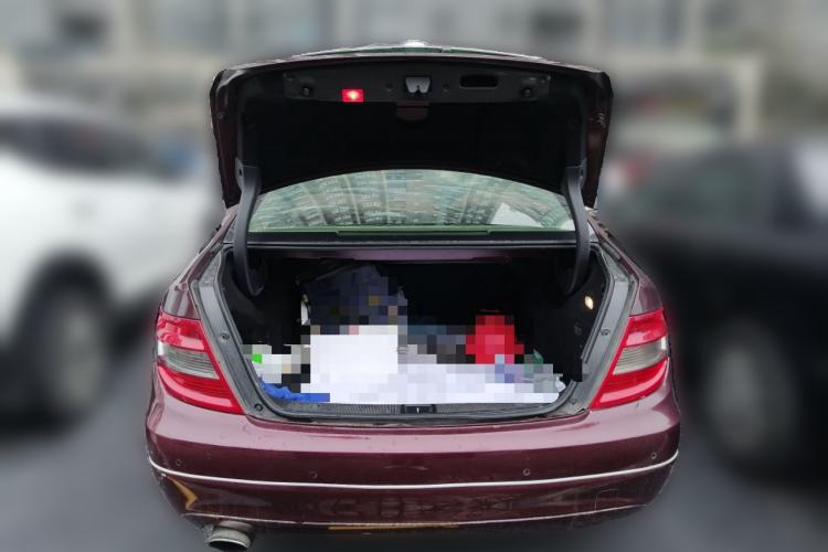 Used Mercedes-Benz C-Class 2010 C 200 CGI Fashion Model Trunk