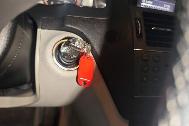 Used Mercedes-Benz C-Class 2010 C 200 CGI Elegance Model Vehicle Key