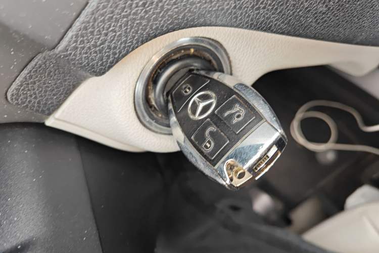 Used Mercedes-Benz C-Class 2010 C 260 Fashion Model Vehicle Key