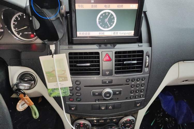 Used Mercedes-Benz C-Class 2010 C 260 CGI Sport Edition Audio And AC Panel