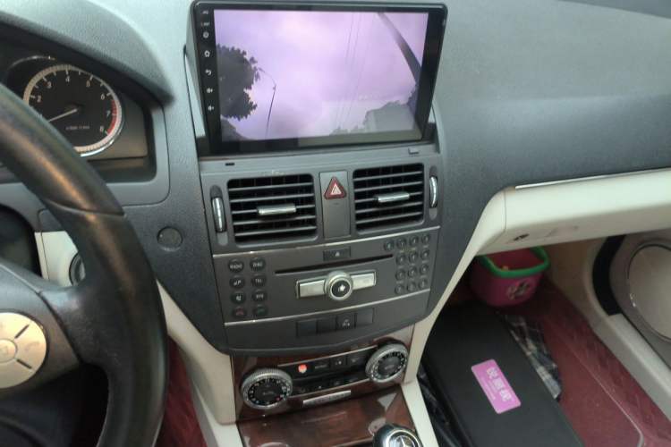 Used Mercedes-Benz C-Class 2010 C 200 CGI Elegance Model Audio And AC Panel