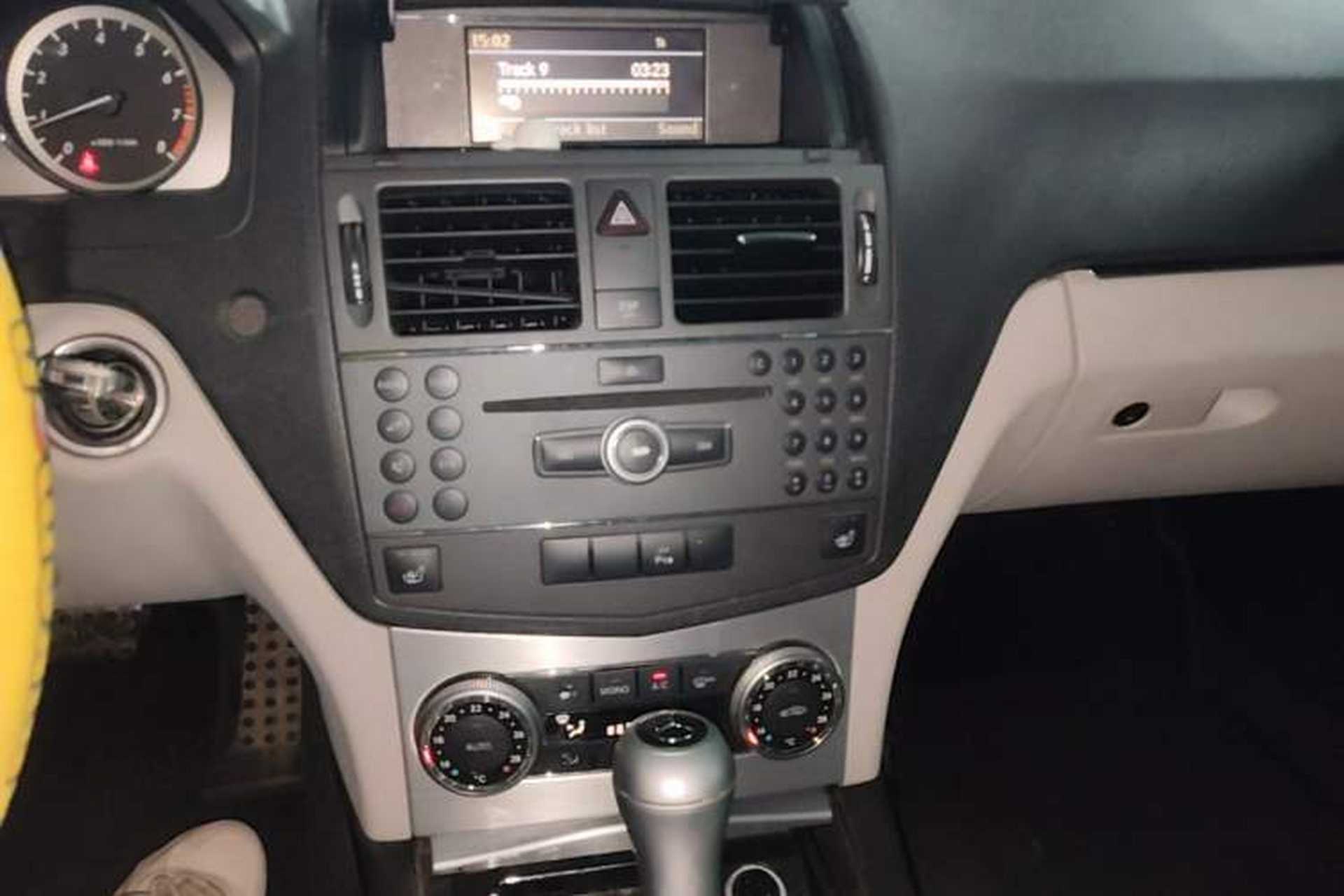 Used Mercedes-Benz C-Class 2010 C 200 CGI Estate Audio And AC Panel