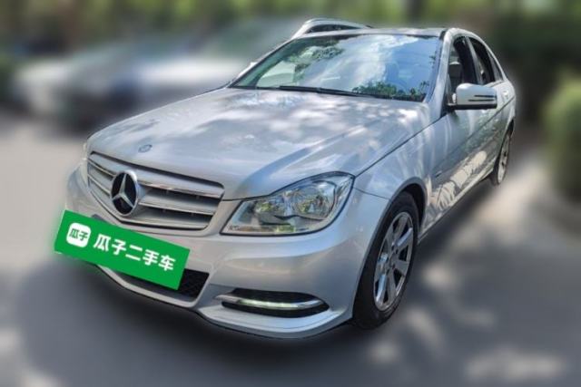 Ojetý Mercedes-Benz C-Class 2010 C 180K Classic model