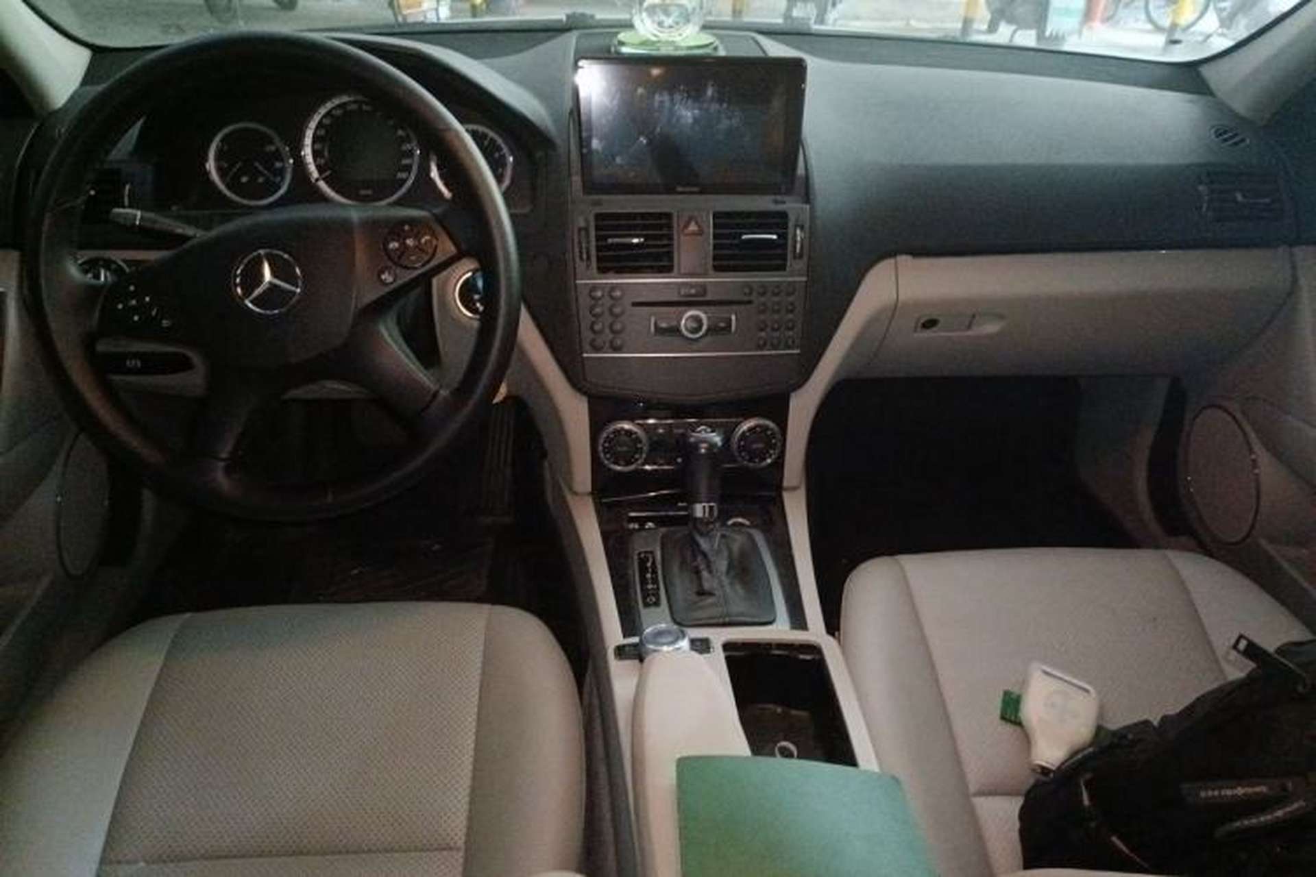 Used Mercedes-Benz C-Class 2010 C 180K Classic model Center Console