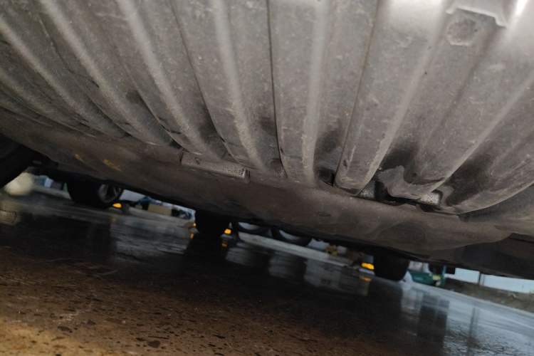 Used Mercedes-Benz C-Class 2010 C 180K Classic model Chassis Front