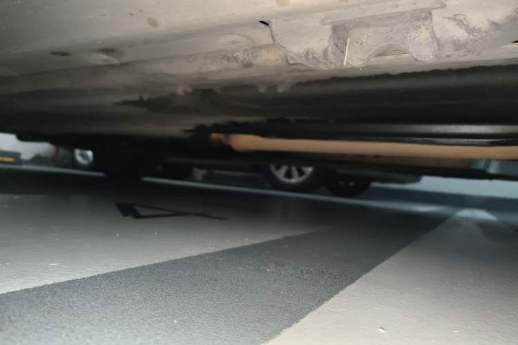 Used Mercedes-Benz C-Class 2010 C 200 CGI Fashion Model Chassis Front Right