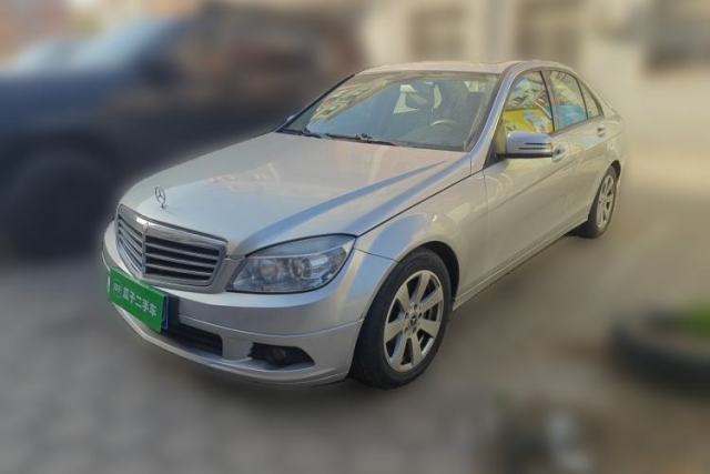 Used Mercedes-Benz C-Class 2010 C 180K Classic model