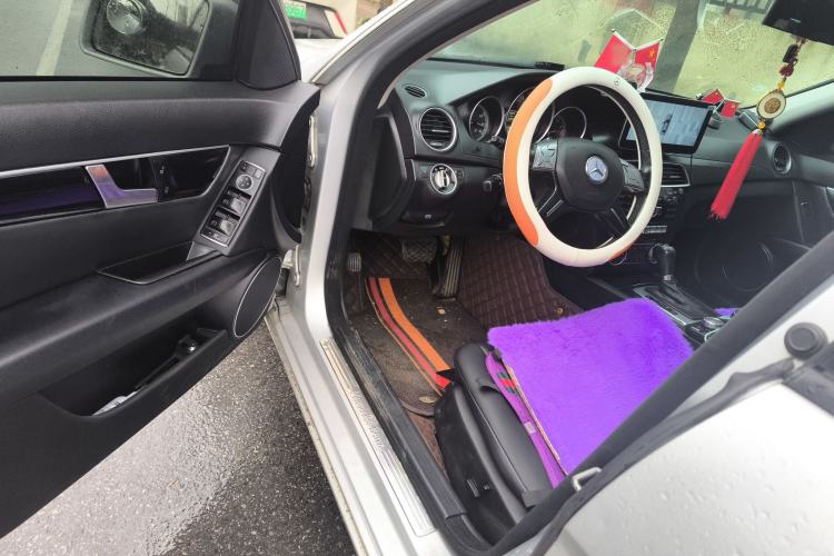 Used Mercedes-Benz C-Class 2010 C 180K Classic model Driver Seat