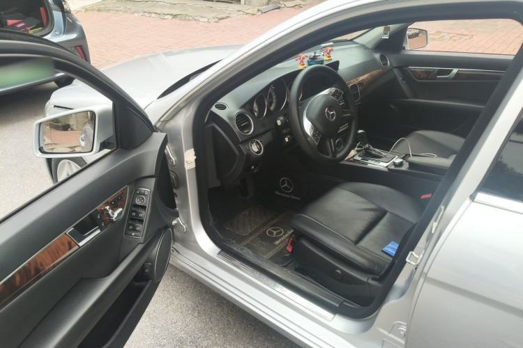 Used Mercedes-Benz C-Class 2010 C 260 CGI Fashion Model Driver Seat