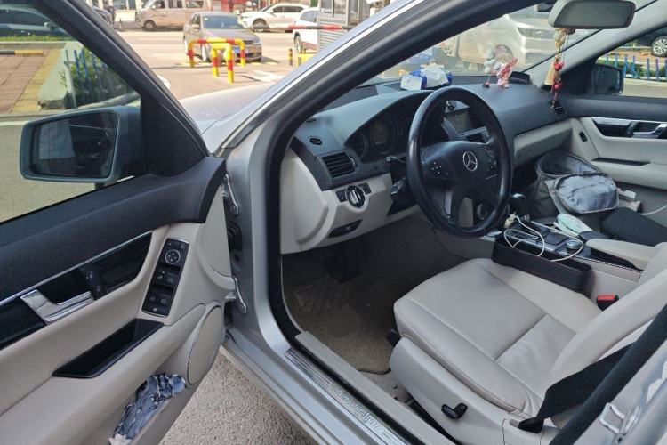 Used Mercedes-Benz C-Class 2010 C 180K Classic model Driver Seat