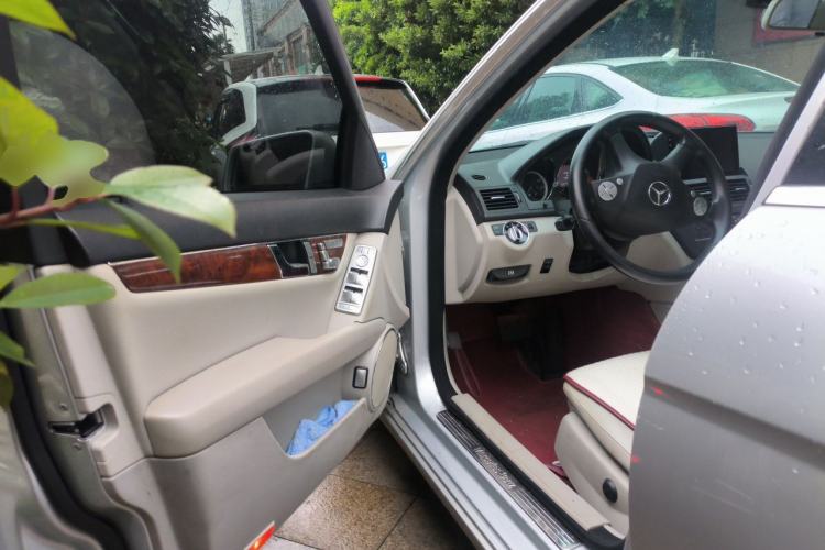 Used Mercedes-Benz C-Class 2010 C 200 CGI Elegance Model Driver Seat