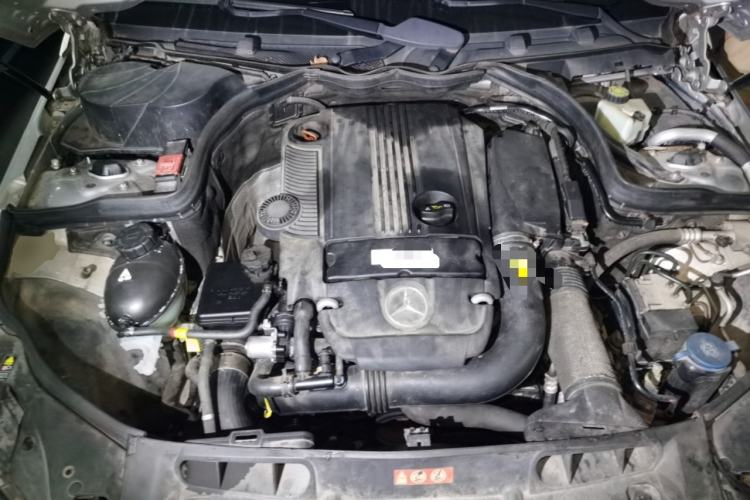Used Mercedes-Benz C-Class 2010 C 200 CGI Fashion Model Engine Bay