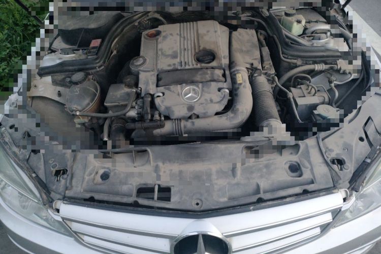 Used Mercedes-Benz C-Class 2010 C 200 CGI Elegance Model Engine Bay