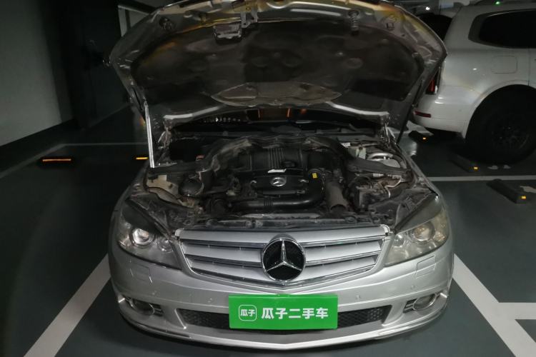 Used Mercedes-Benz C-Class 2010 C 200 CGI Fashion Model Engine Bay
