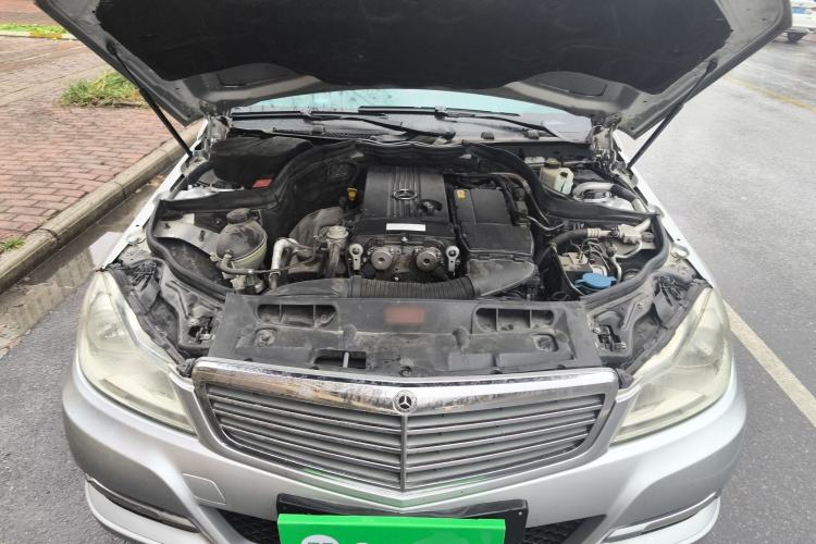 Used Mercedes-Benz C-Class 2010 C 180K Classic model Engine Bay
