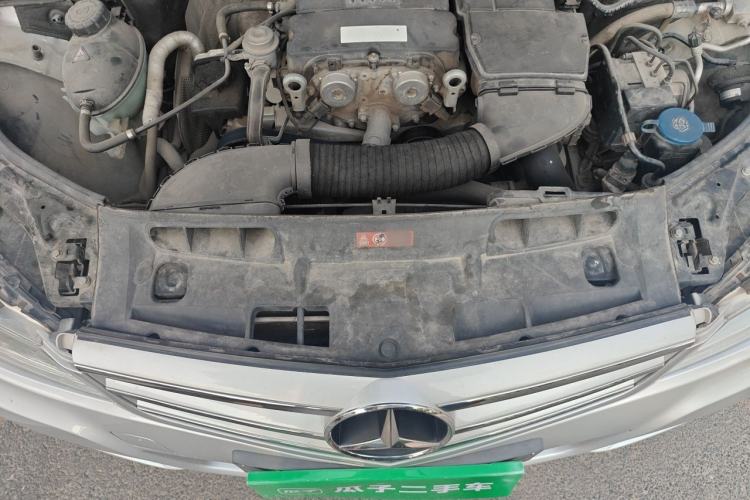 Used Mercedes-Benz C-Class 2010 C 180K Classic model Engine Bay