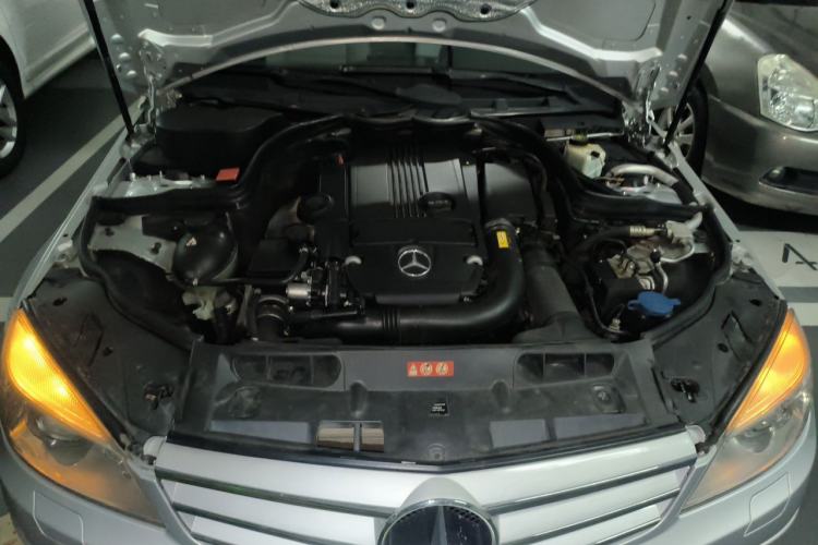 Used Mercedes-Benz C-Class 2010 C 200 CGI Fashion Model Engine Bay