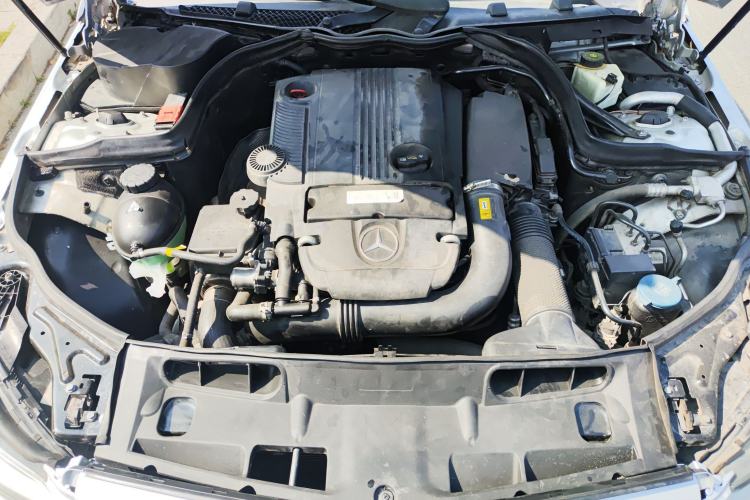 Used Mercedes-Benz C-Class 2010 C 200 CGI Elegance Model Engine Bay