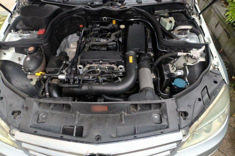 Used Mercedes-Benz C-Class 2010 C 200 CGI Elegance Model Engine Bay Left