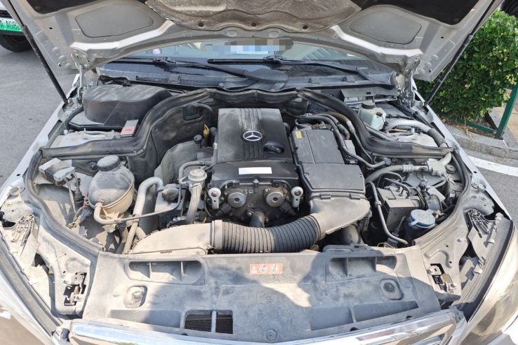 Used Mercedes-Benz C-Class 2010 C 180K Classic model Engine Bay