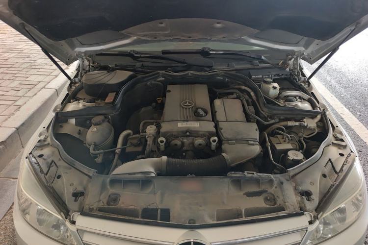 Used Mercedes-Benz C-Class 2010 C 180K Classic model Engine Bay