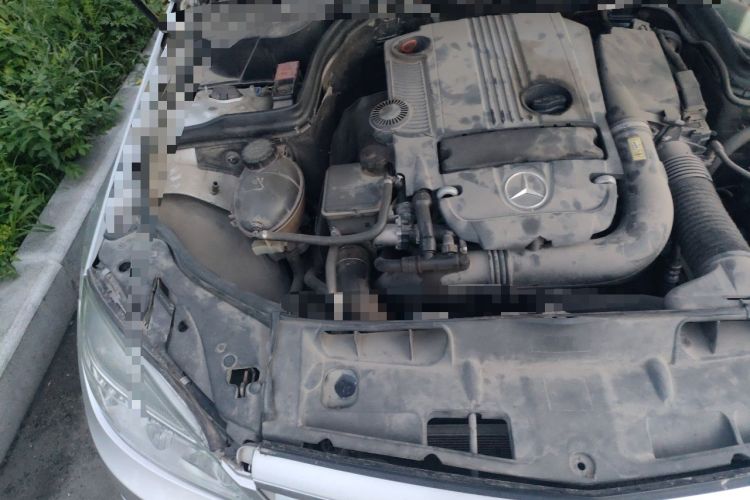 Used Mercedes-Benz C-Class 2010 C 200 CGI Elegance Model Engine Bay Right