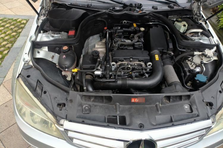 Used Mercedes-Benz C-Class 2010 C 200 CGI Elegance Model Engine Bay Right