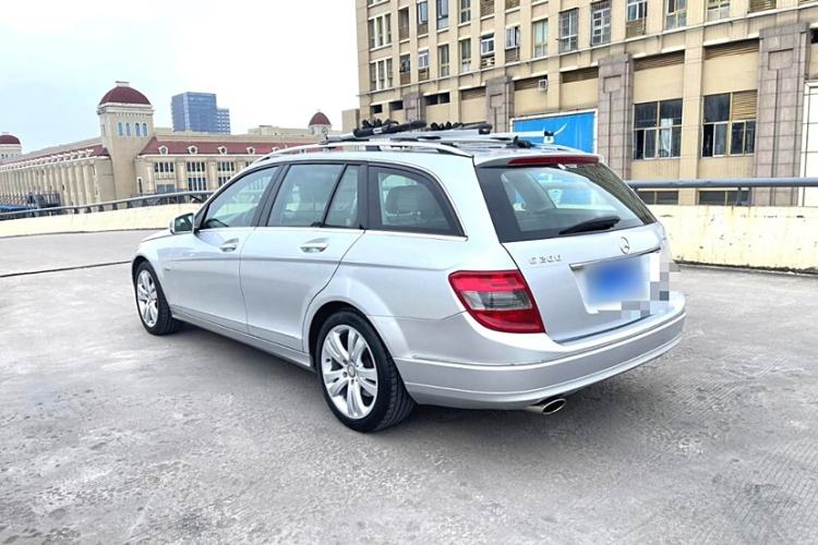 Used Mercedes-Benz C-Class 2010 C 200 CGI Estate Exterior 5