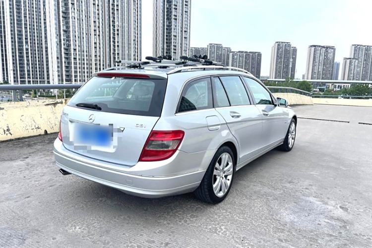 Used Mercedes-Benz C-Class 2010 C 200 CGI Estate Exterior 7